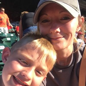 Meet your Posher, Kelly